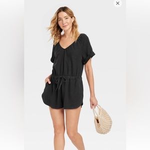 Universal Thread Short Sleeve Romper